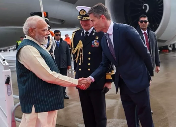 Il primo ministro Modi è arrivato ad Amsterdam e ha sottolineato di voler portare le relazioni India-Paesi Bassi a nuovi livelli