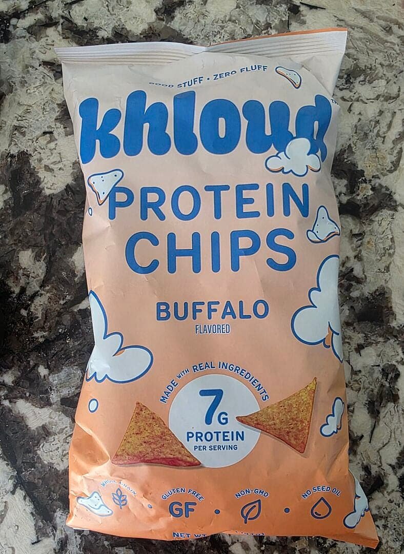 Khloé Kardashian sta conquistando la corsia degli snack con un nuovissimo chip
